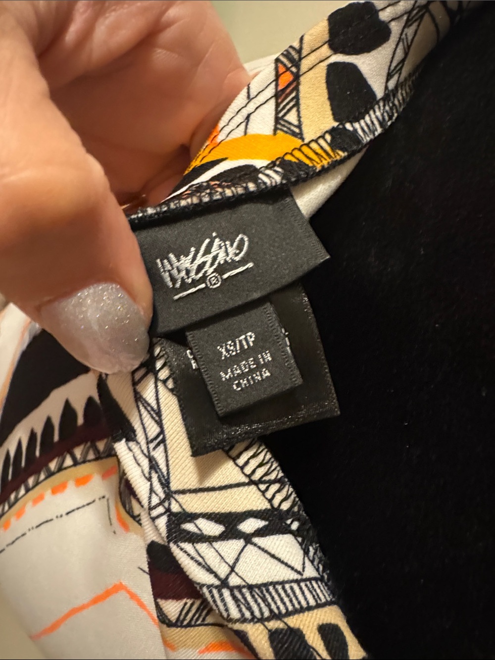 😍Mossimo Geometric Matching Set in Black, White, Orange - Picture 6 of 7